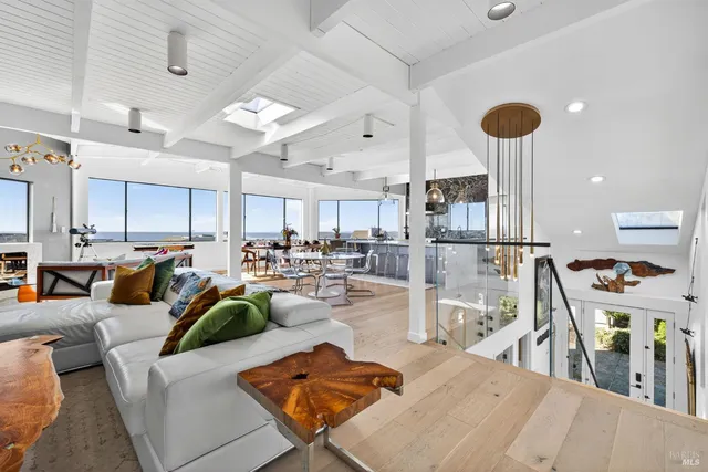 $2,050,000 | 21002 Heron Drive, Bodega Bay, CA 94923