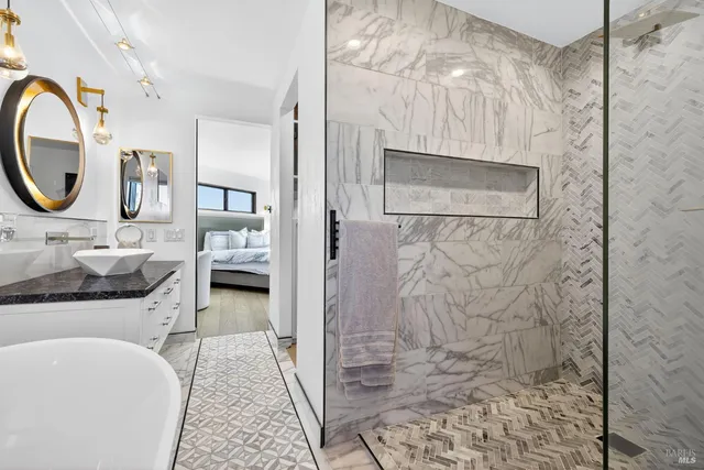 $2,050,000 | 21002 Heron Drive, Bodega Bay, CA 94923