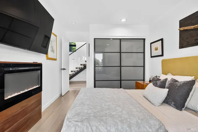 $2,050,000 | 21002 Heron Drive, Bodega Bay, CA 94923