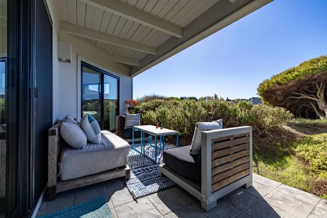 $2,050,000 | 21002 Heron Drive, Bodega Bay, CA 94923