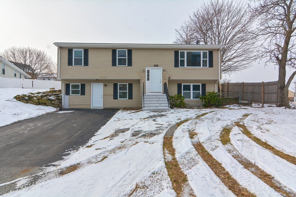 155 Lewiston Street Fall River, MA 02721 - Photo 2 of 41 Gallery Image 2