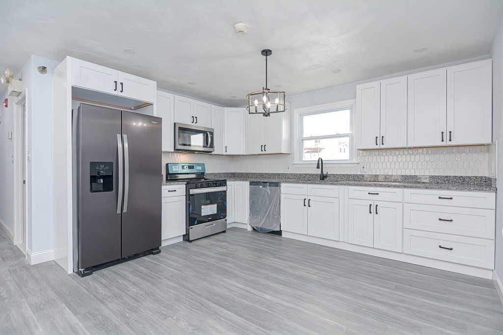 155 Lewiston Street Fall River, MA 02721 - Photo 8 of 41 Gallery Image 8