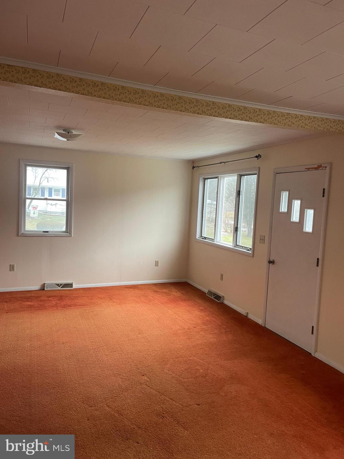15607 Old Coney Cemetery Road Southwest Lonaconing, MD 21539 - Photo 13 of 34 a view of an empty room with window