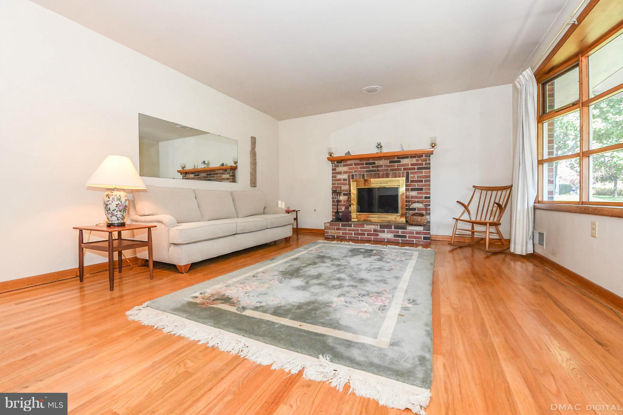 8223 Edgewood Church Road Frederick, MD 21702 - Photo 2 of 30 Family Room
