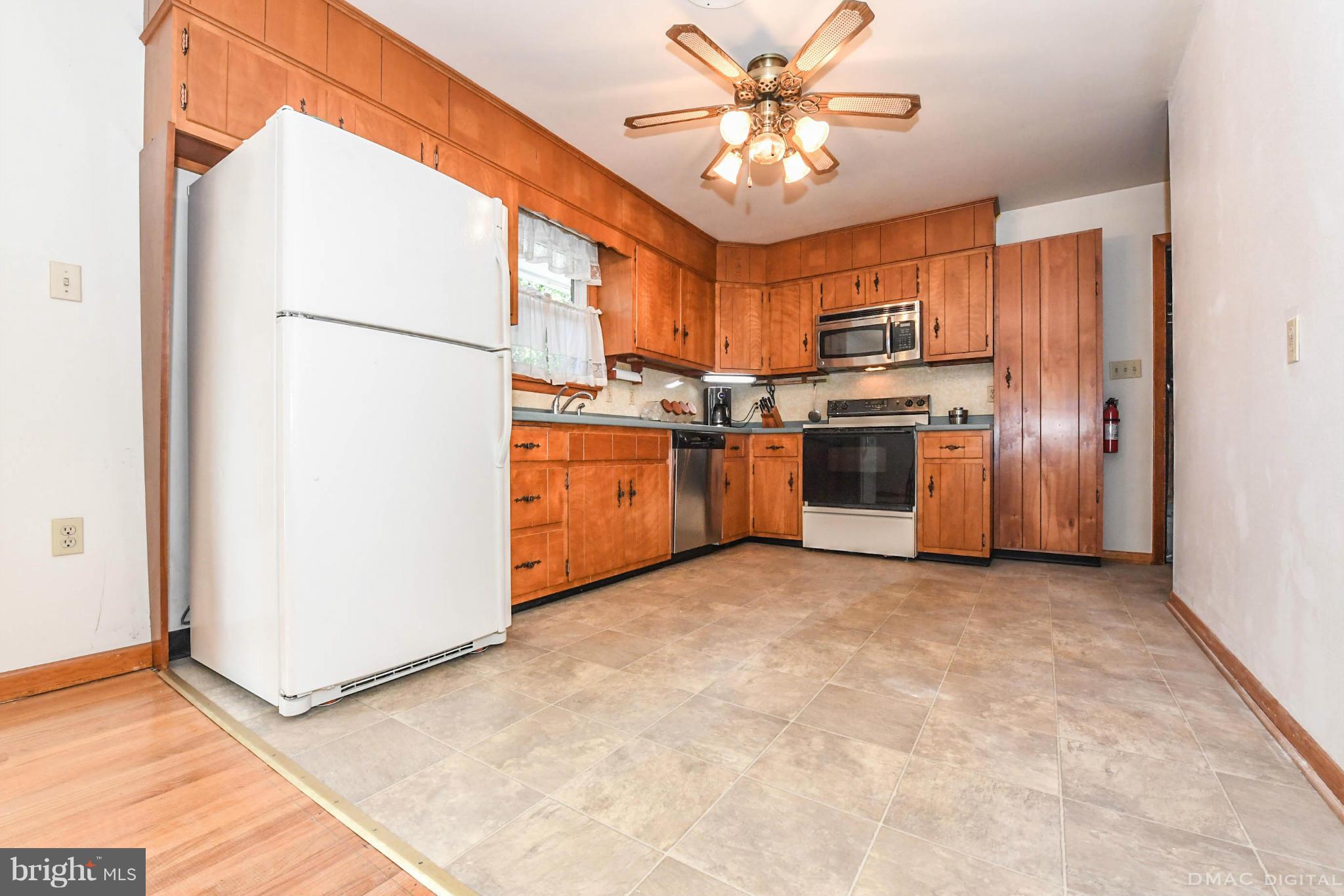 8223 Edgewood Church Road Frederick, MD 21702 - Photo 6 of 30 Kitchen