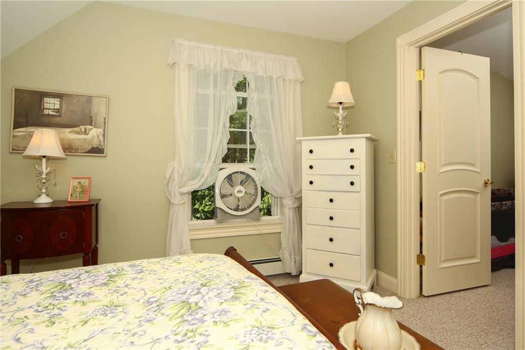 372 Main Road Phippsburg, ME 04562 - Photo 28 of 35 BR #2, Second floor