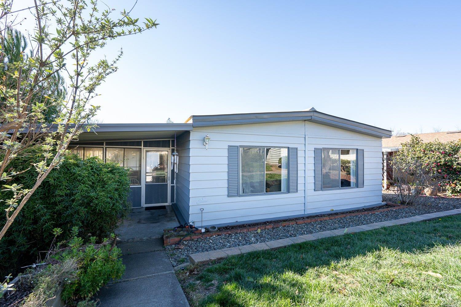 27 Springhill Court, Unit 27 Santa Rosa, CA 95409 - Photo 1 of 1 a view of front of a house with a yard