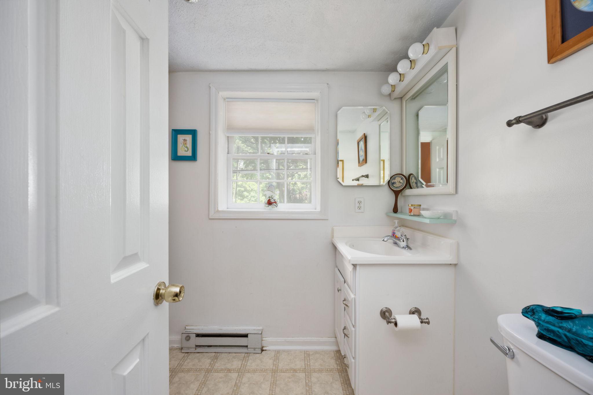 18332 Cato Court Triangle, VA 22172 - Photo 14 of 29