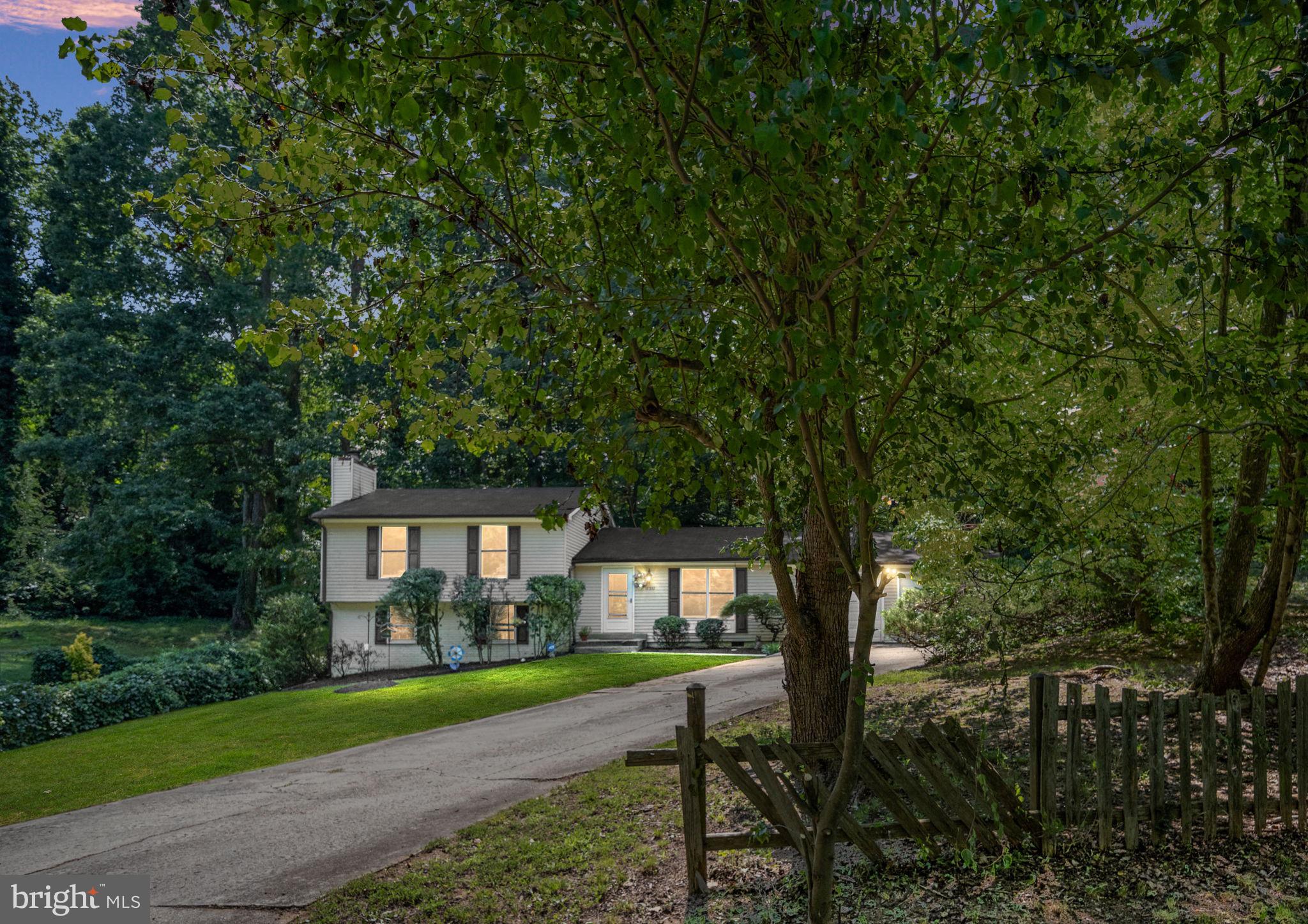 18332 Cato Court Triangle, VA 22172 - Photo 3 of 29