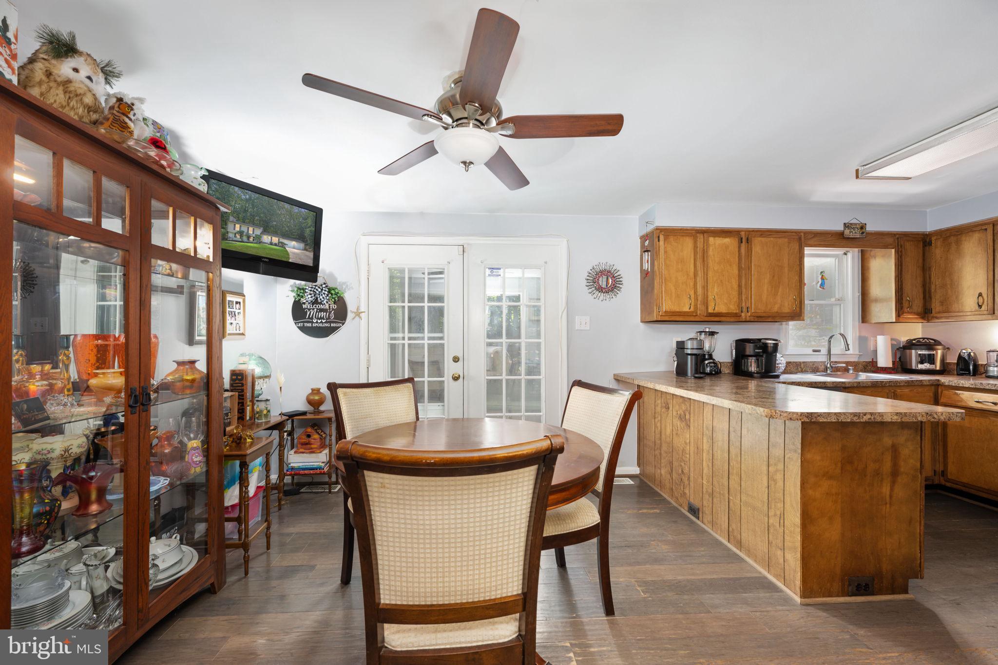 18332 Cato Court Triangle, VA 22172 - Photo 5 of 29