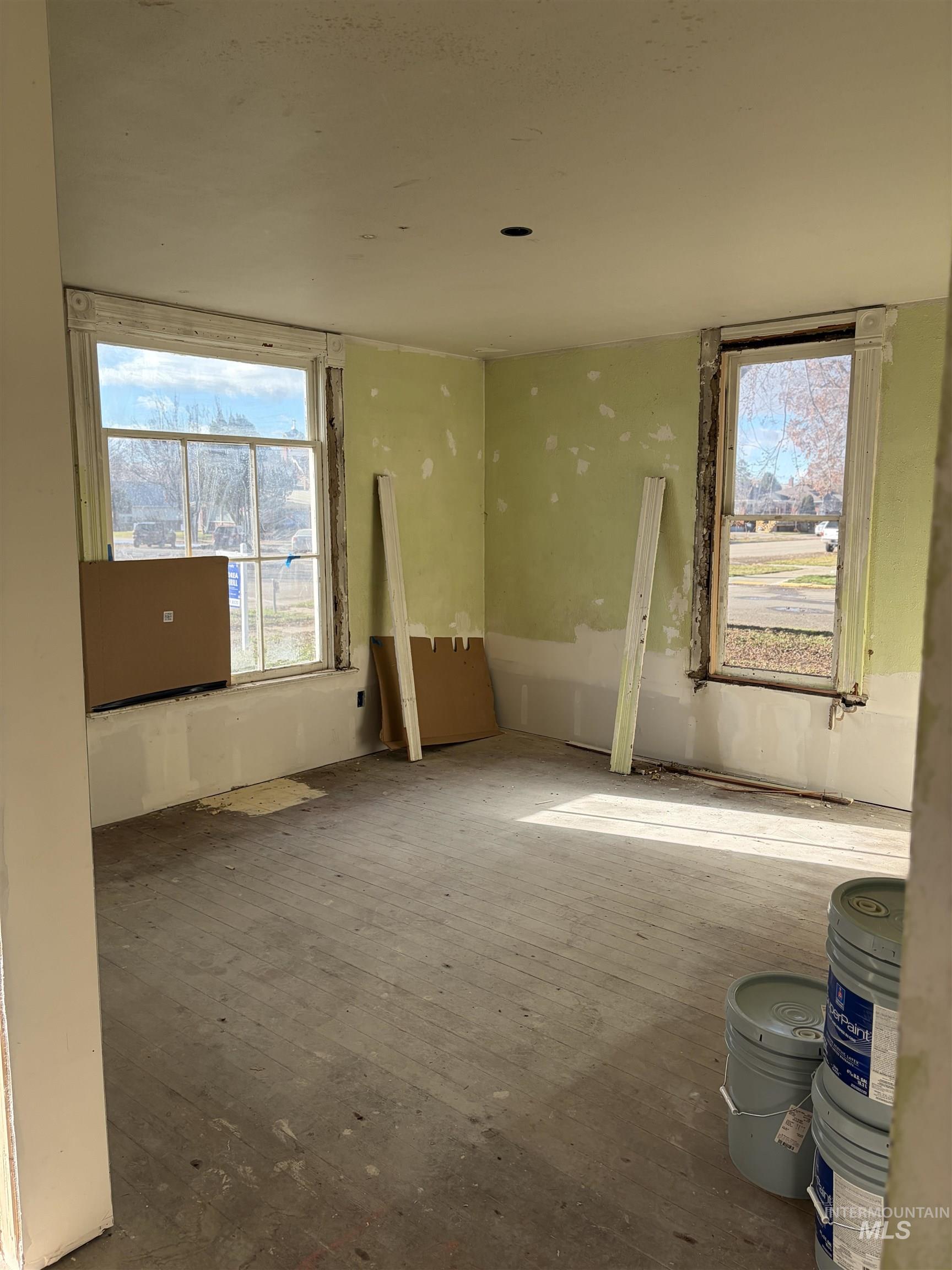 308 East Park Street Weiser, ID 83672 - Photo 10 of 50 View of unfurnished room