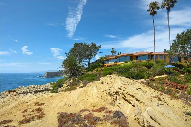 $29,995,000 | 111 South La Senda Drive, Laguna Beach, CA 92651