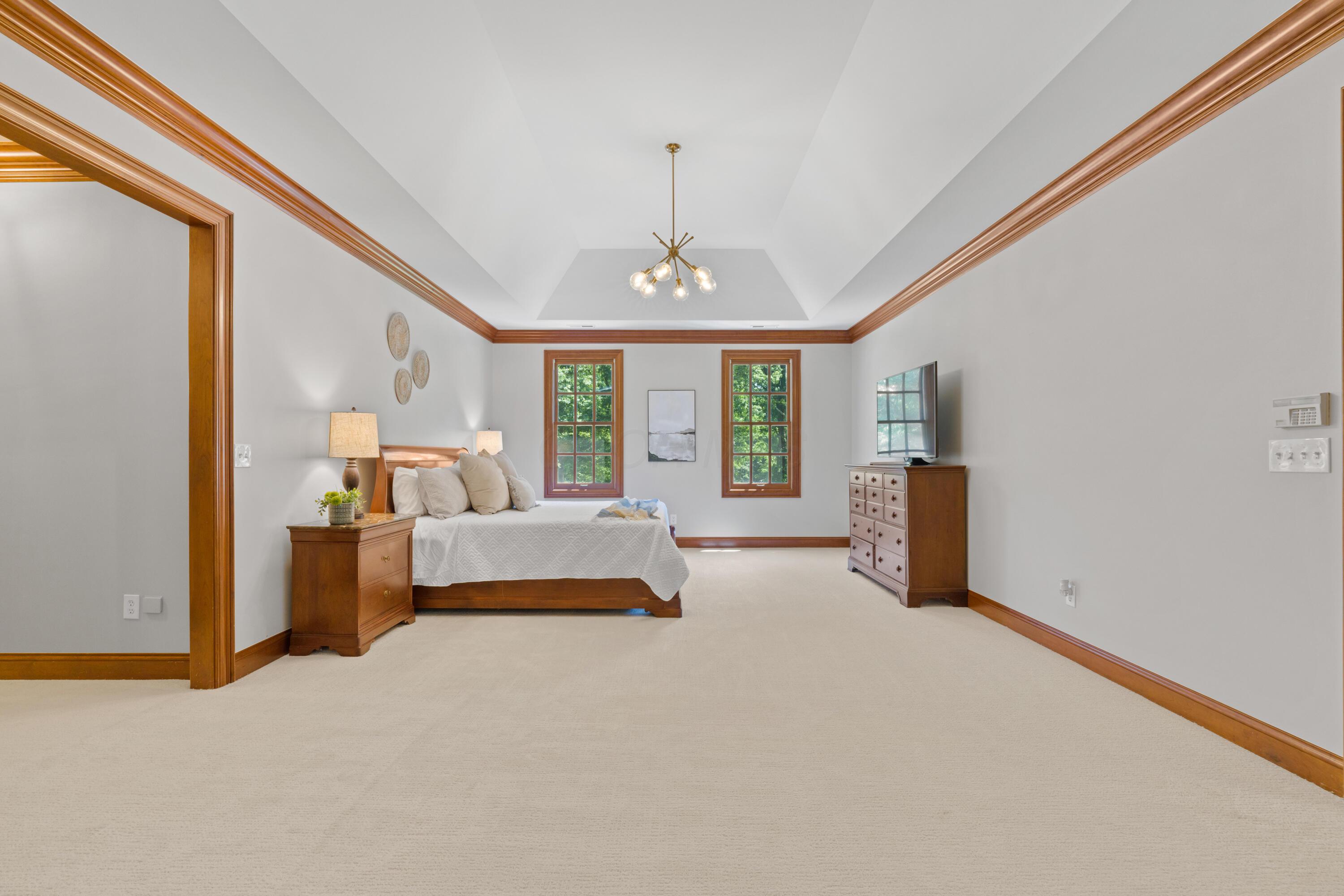 5455 Plantation Road Sunbury, OH 43074 - Photo 77 of 176 Primary Suite