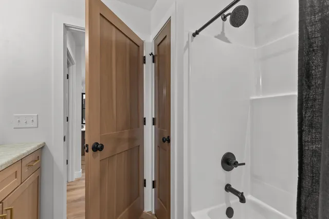 $489,900 | 2849 Ruschfield Drive, Oshkosh, WI 54904