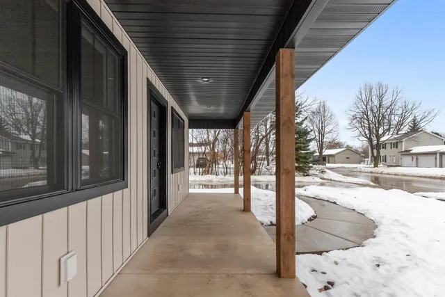 $489,900 | 2849 Ruschfield Drive, Oshkosh, WI 54904