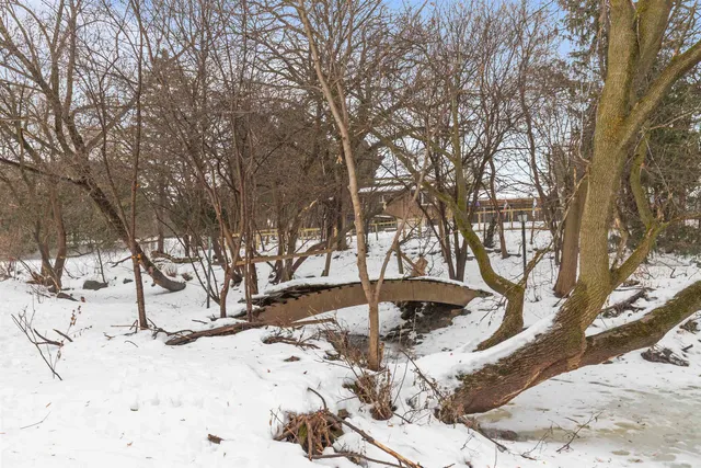 $489,900 | 2849 Ruschfield Drive, Oshkosh, WI 54904