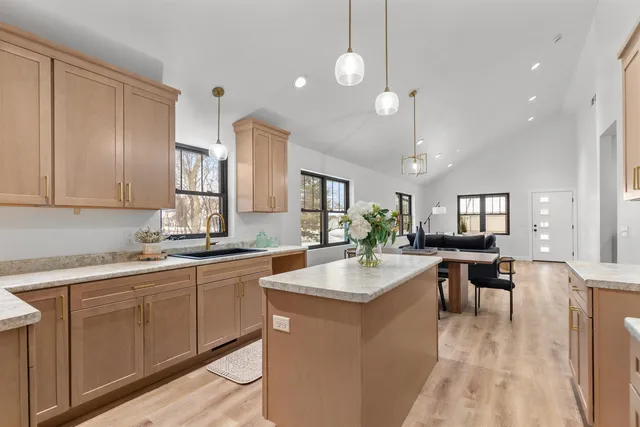 $489,900 | 2849 Ruschfield Drive, Oshkosh, WI 54904