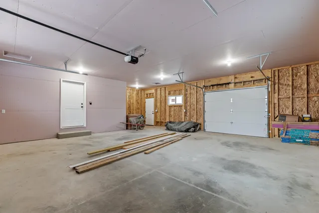 $489,900 | 2849 Ruschfield Drive, Oshkosh, WI 54904