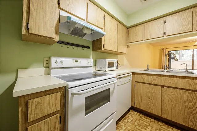 $127,000 | 2635 Southwest 35th Place, Unit 1001, Gainesville, FL 32608