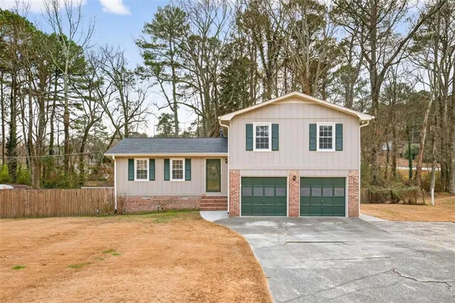 $349,900 | 2015 Highriggs Lane, Snellville, GA 30078
