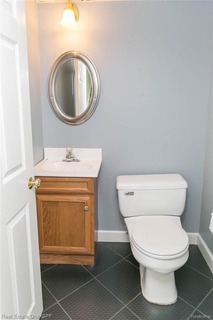 521 Lake Shore Road Grosse Pointe, MI 48236 - Photo 55 of 58 521LakeShoreRd-51.jpg