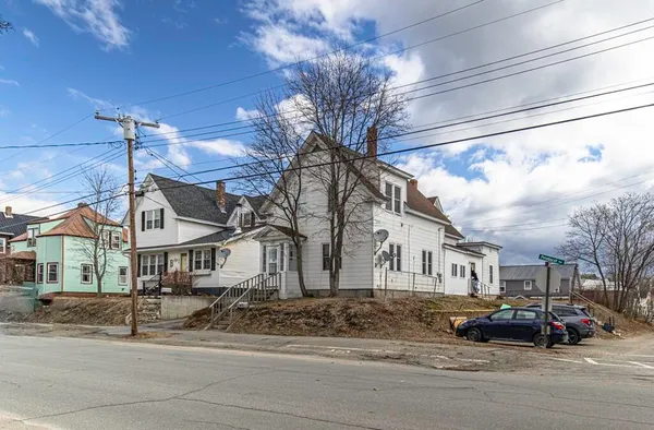 $119,500 | 333 Penobscot Avenue, Millinocket, ME 04462