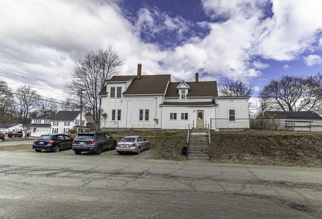 333 Penobscot Avenue Millinocket, ME 04462 - Photo 3 of 24 001b (Copy)