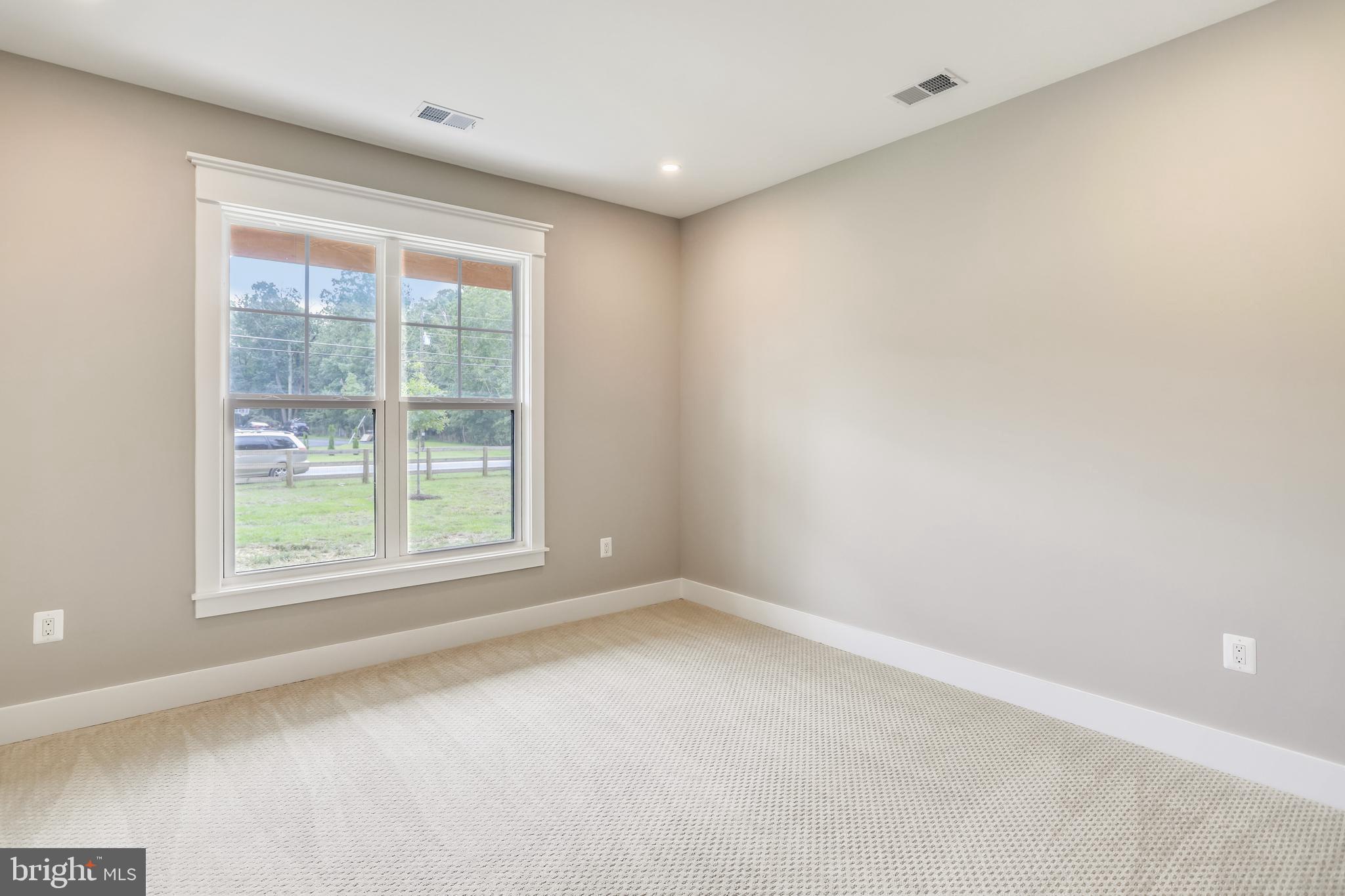 12444 Popes Head Road Clifton, VA 20124 - Photo 22 of 54 Bedroom 2