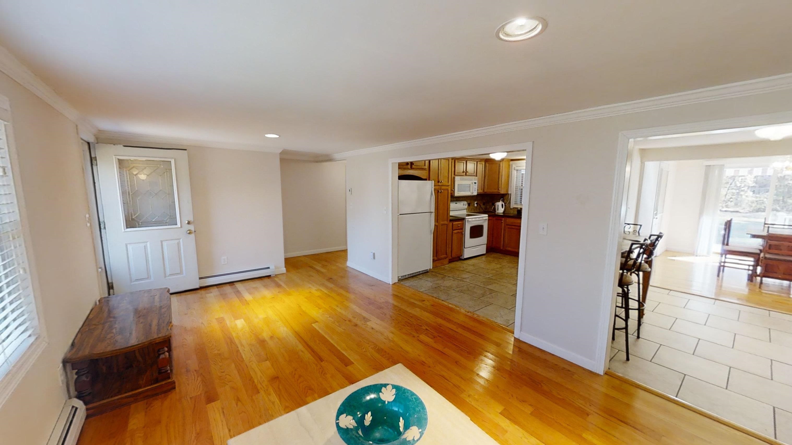 21 Griffin Road Londonderry, NH 03053 - Photo 10 of 29
