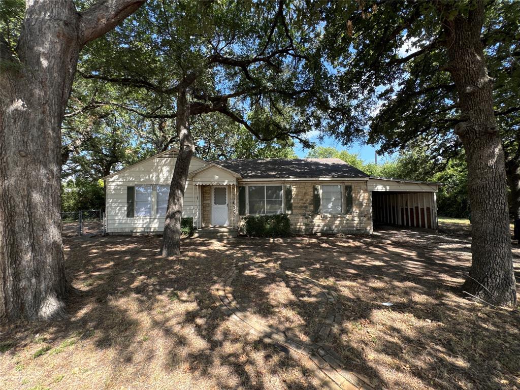 800 Audra Lane Denton, TX 76209 - Photo 5 of 32