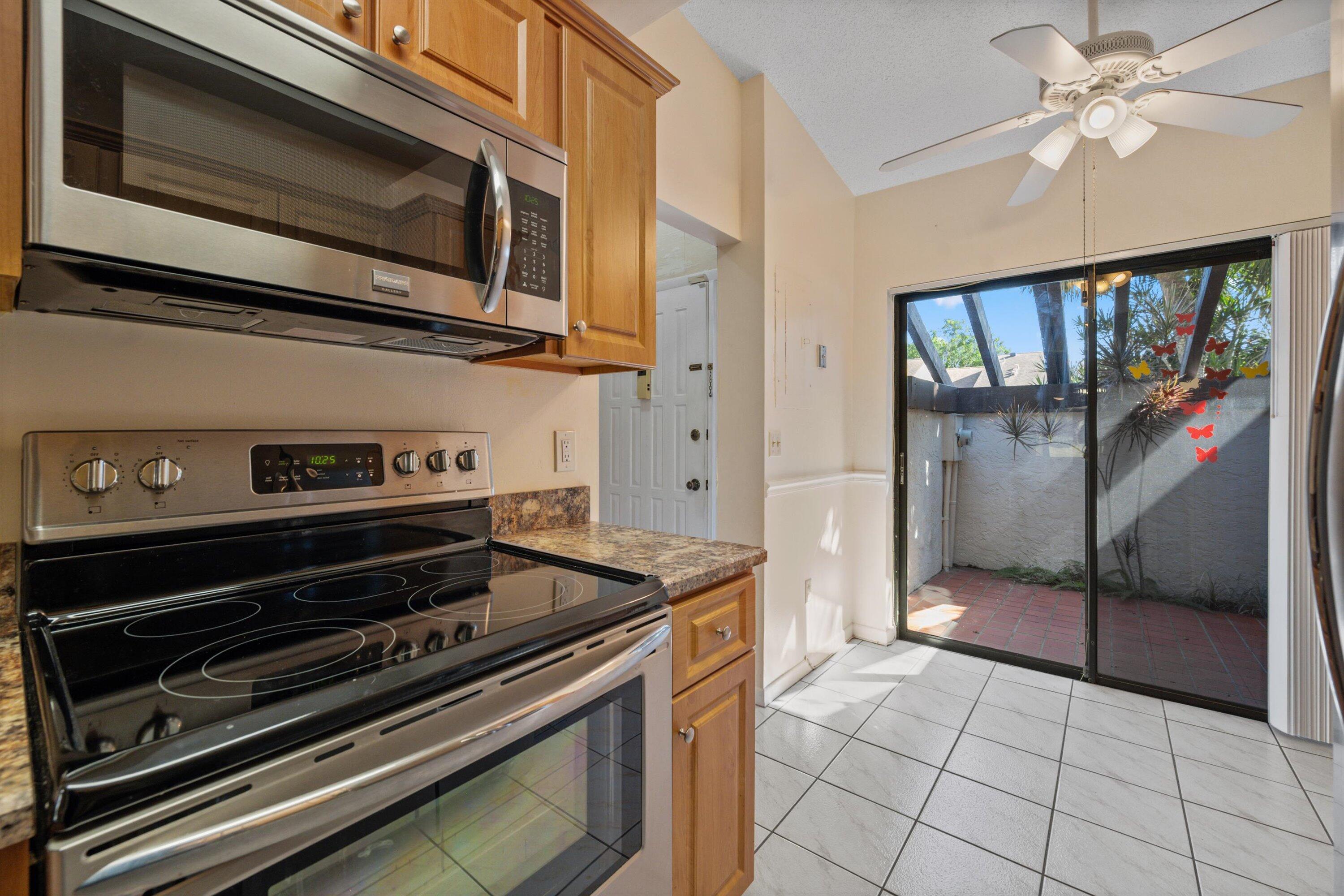 3679 Willow Bend Road, Unit C Lake Worth, FL 33467 - Photo 9 of 29 11-DSC_3241