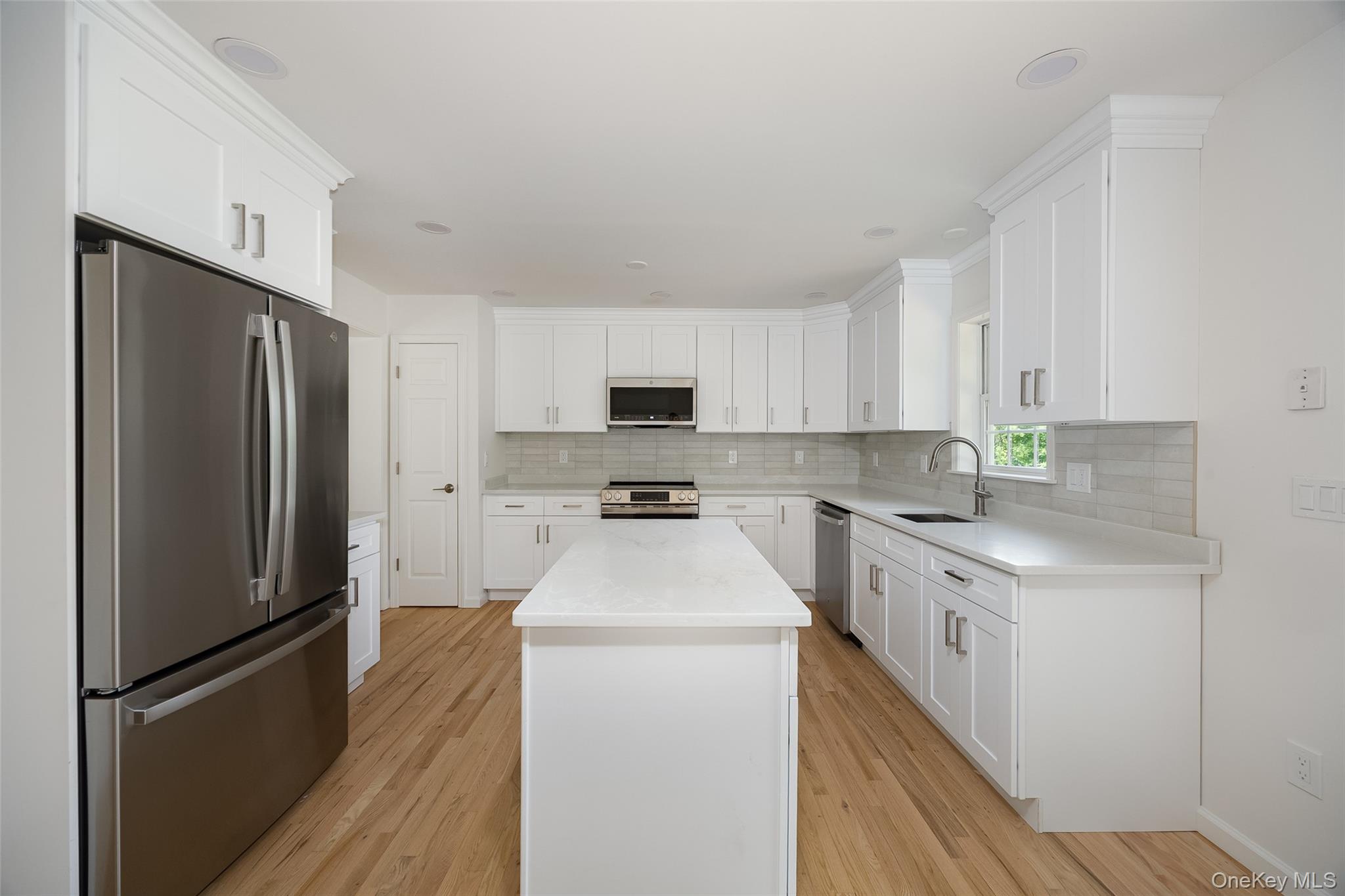 10 East Halstead Road Salt Point, NY 12578 - Photo 3 of 28 Gallery Image 3