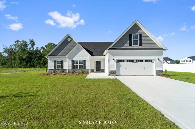 $398,000 | 203 Windsor Run Boulevard, Jacksonville, NC 28546