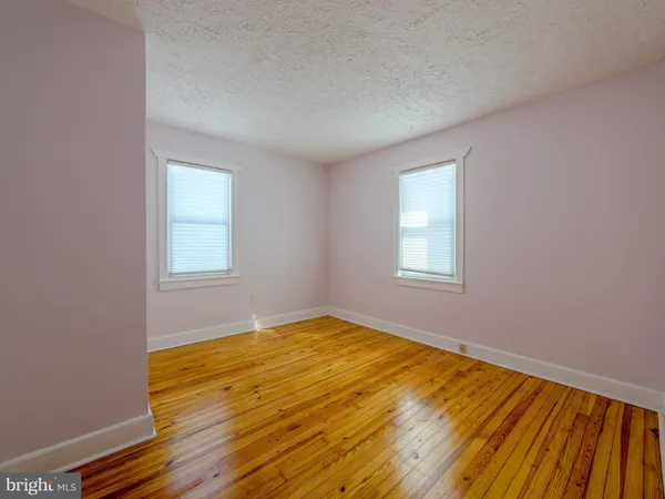 $325,000 | 139 Talbot Avenue, Holmes, PA 19043
