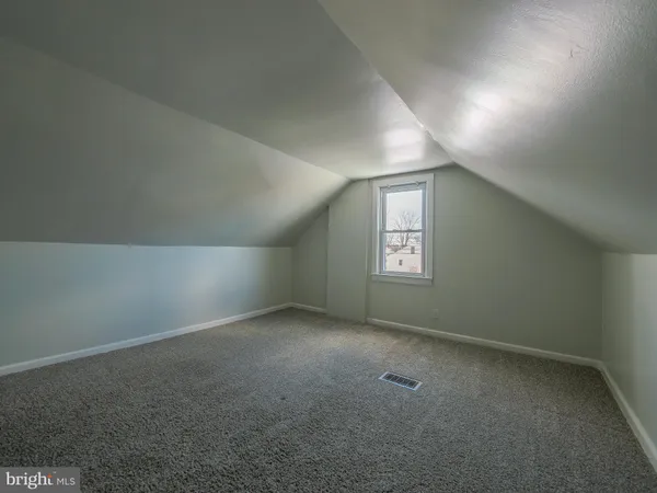 $325,000 | 139 Talbot Avenue, Holmes, PA 19043