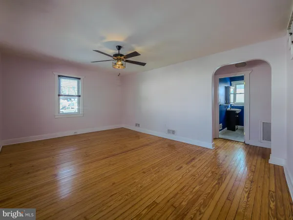 $325,000 | 139 Talbot Avenue, Holmes, PA 19043