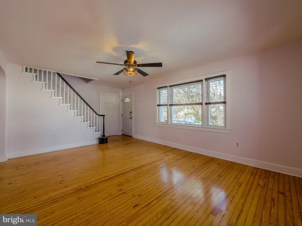 $325,000 | 139 Talbot Avenue, Holmes, PA 19043