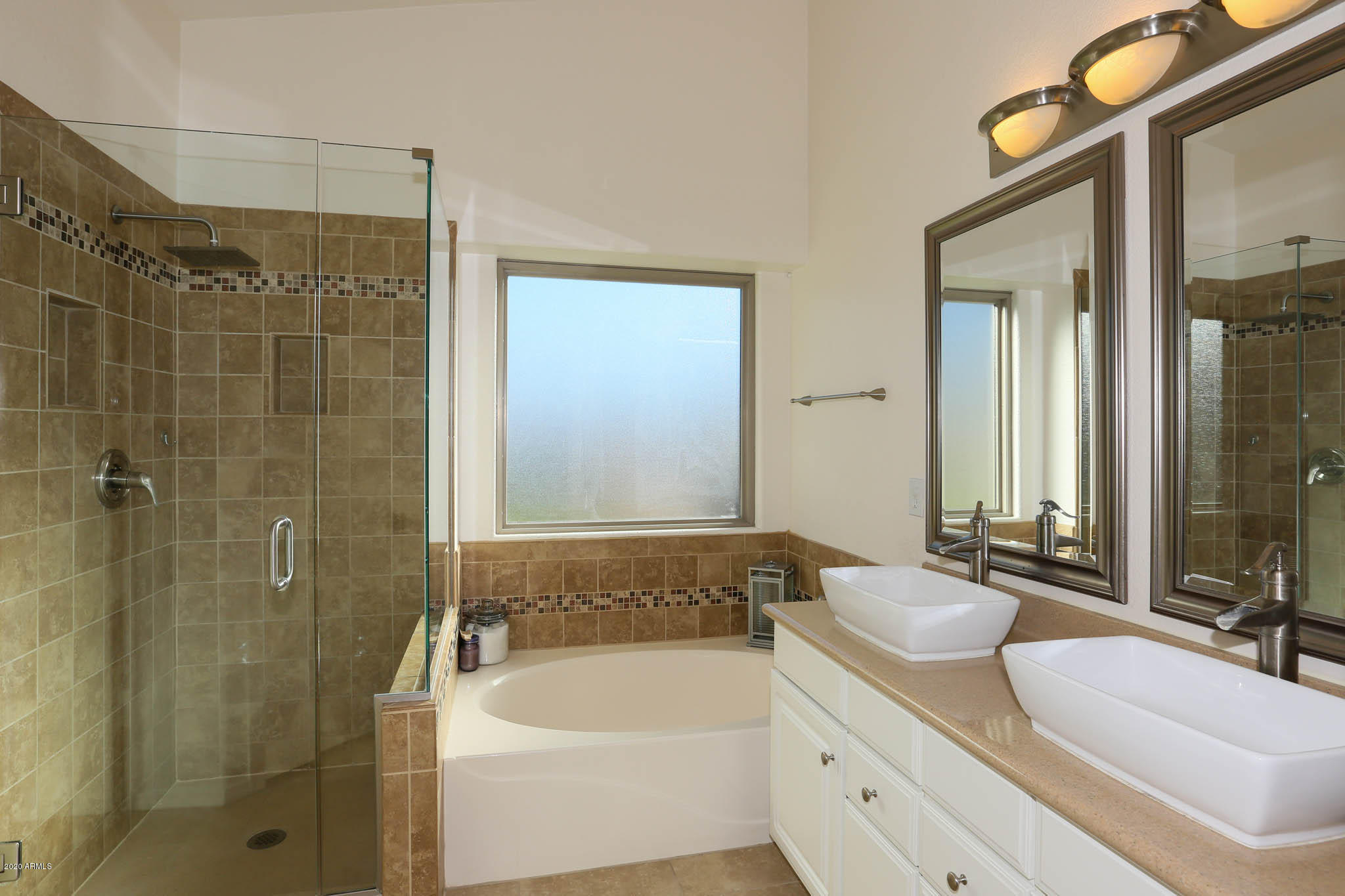2083 East Willow Wick Road Gilbert, AZ 85296 - Photo 20 of 39 Master Bath