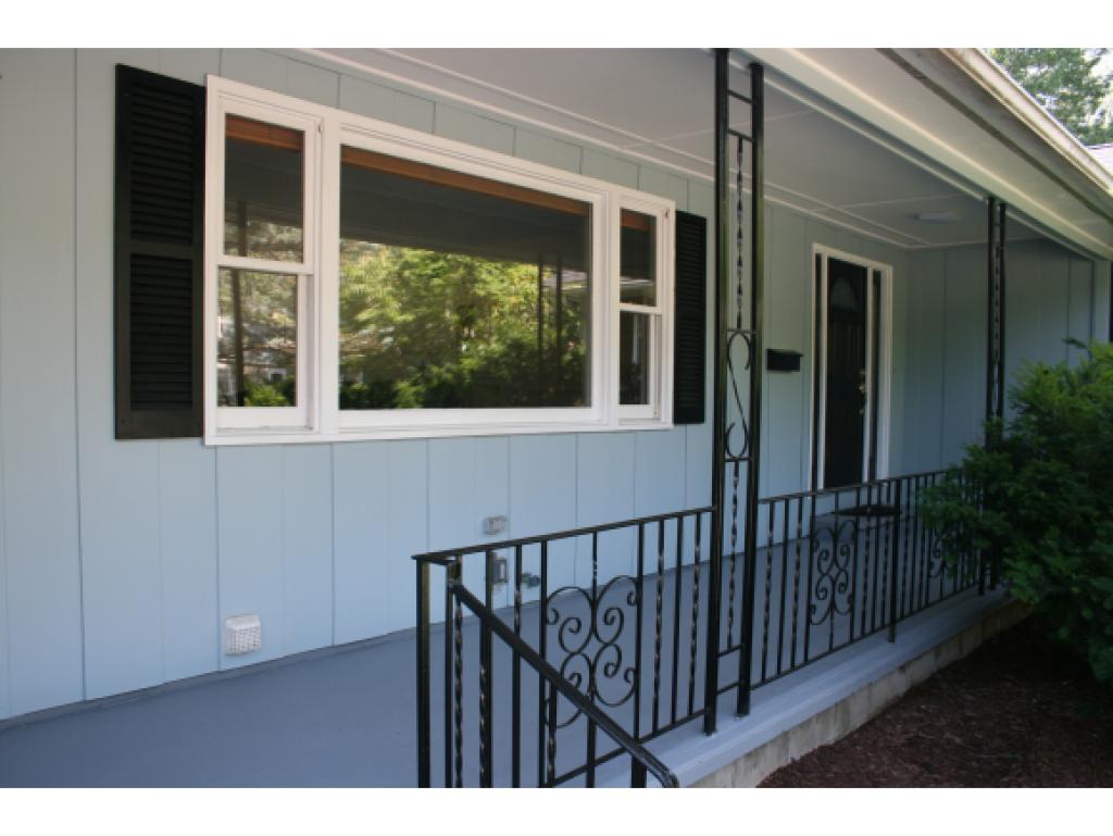 26 Harding Road Portsmouth, NH 03801 - Photo 2 of 29
