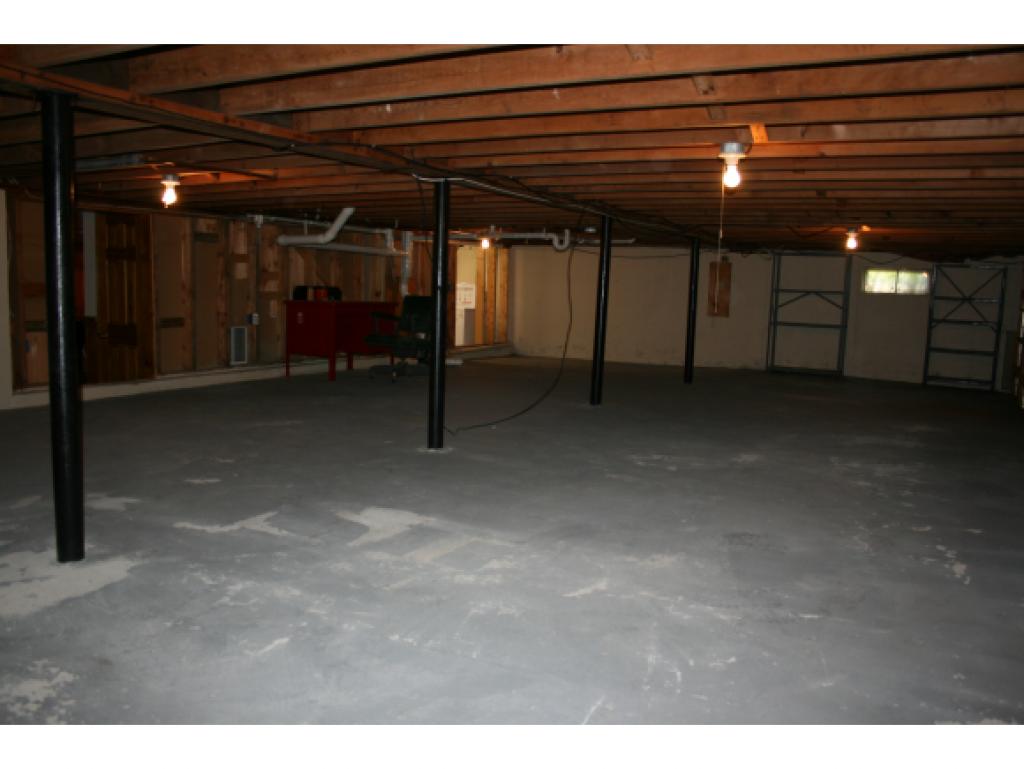 26 Harding Road Portsmouth, NH 03801 - Photo 22 of 29