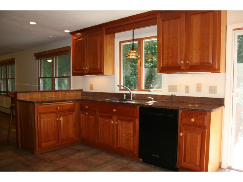 26 Harding Road Portsmouth, NH 03801 - Photo 5 of 29