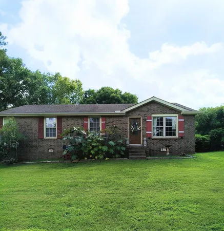 $290,000 | 2903 Felts Lane, Springfield, TN 37172
