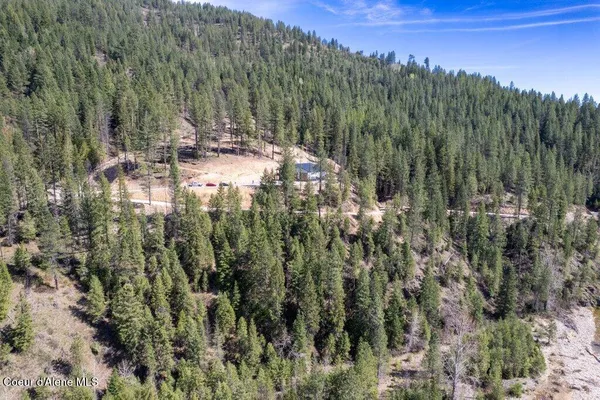 $979,000 | 3835 Pine Creek Road, Pinehurst, ID 83850