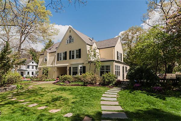 184 Pine Ridge Road Newton, MA 02468 - Photo 1 of 23