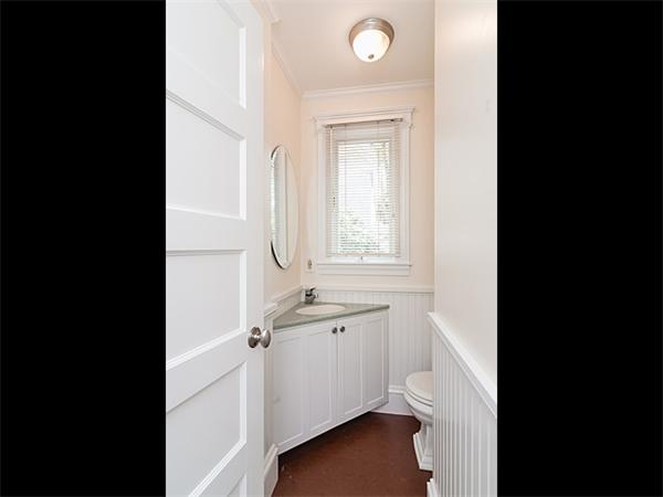 184 Pine Ridge Road Newton, MA 02468 - Photo 11 of 23