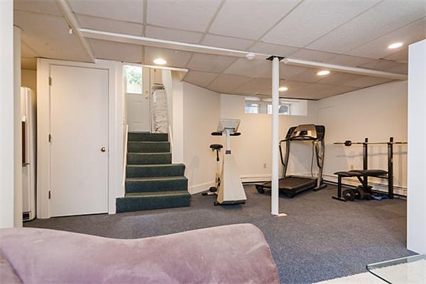184 Pine Ridge Road Newton, MA 02468 - Photo 21 of 23