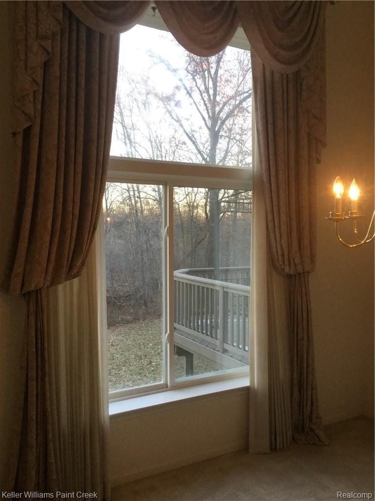 151 Eagle Ridge Road Lake Orion, MI 48360 - Photo 15 of 37 IMG_8689.JPG