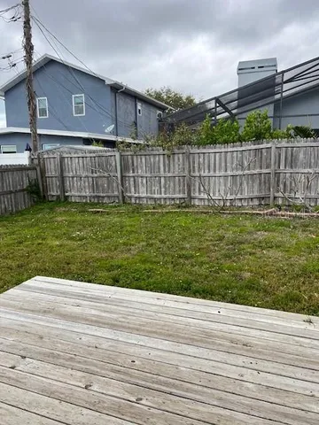 $2,400 | 12587 Park Boulevard North, Seminole, FL 33776