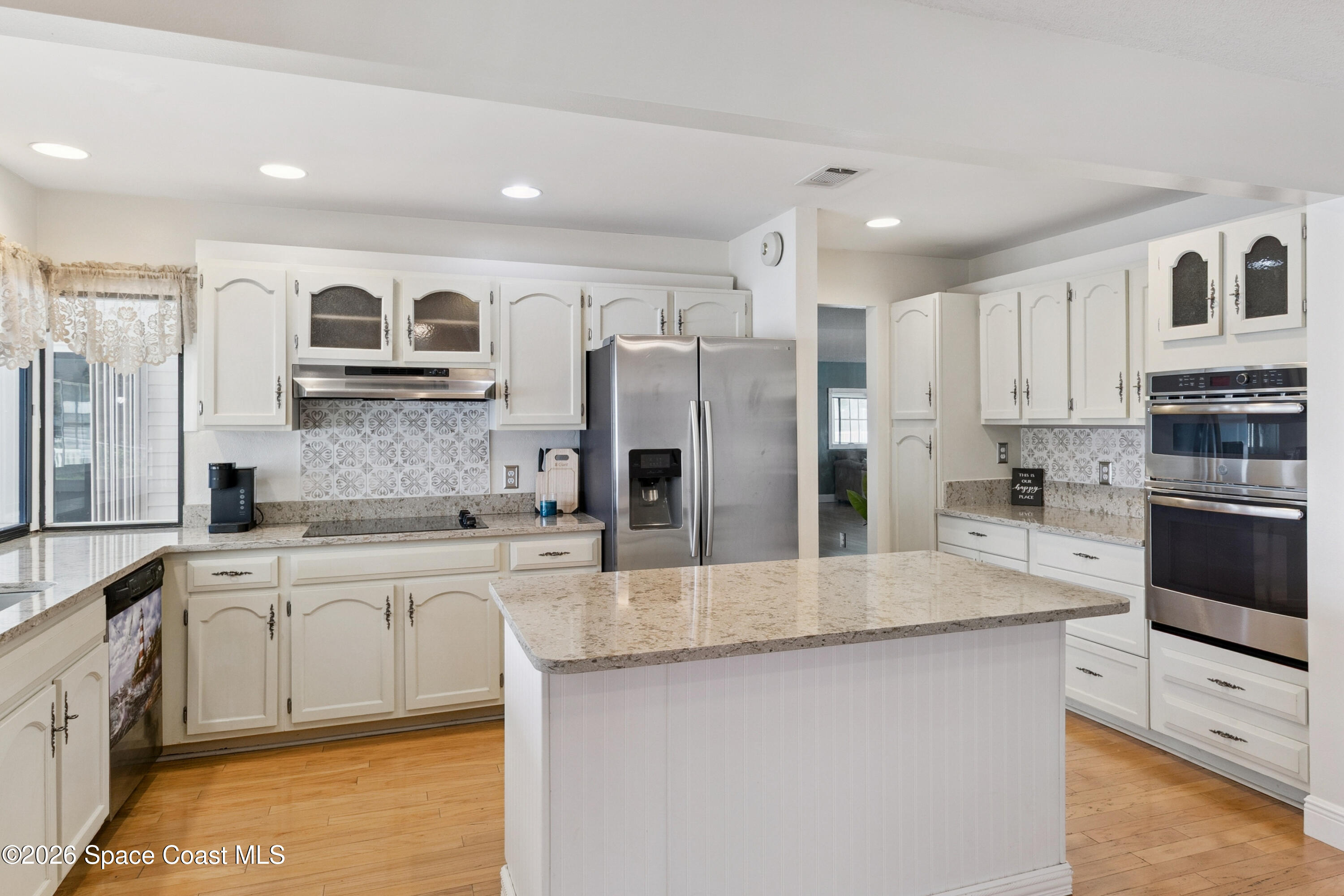 1334 Cherry Hills Road Northeast Palm Bay, FL 32905 - Photo 13 of 58 Kitchen