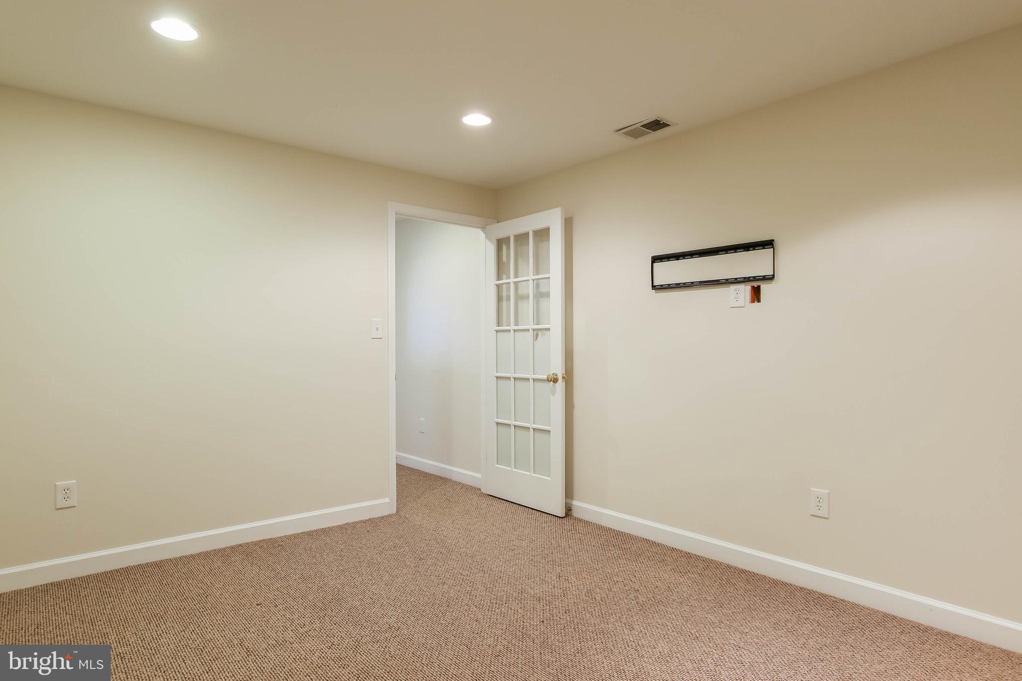 9523 Rommel Drive Columbia, MD 21046 - Photo 46 of 55